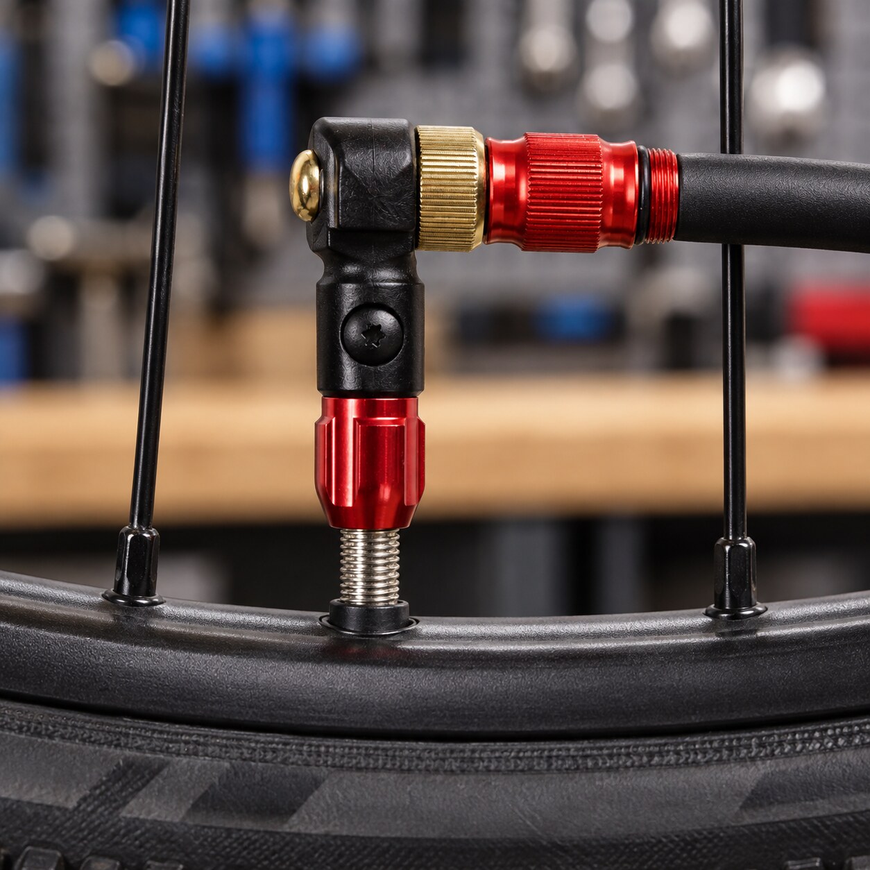 Lezyne ABS-1 Pro HP Chuck connected to a Presta valve